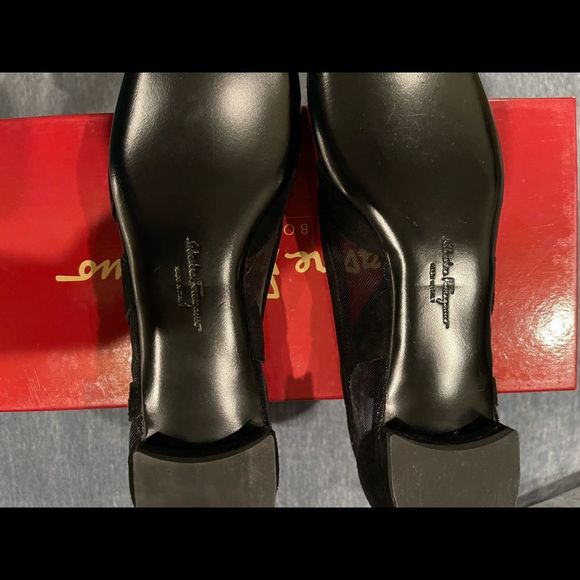 Salvatore Ferragamo Black Suede Kid Mesh Sandal.  Never Worn. 7 AAA NWT - Picture 8 of 13